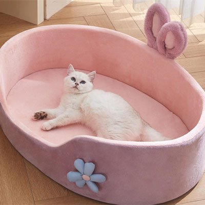 panier chat rose chat blanc tete releve
